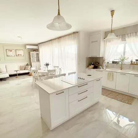Maison Royale Luxurious * St. Paul's Bay