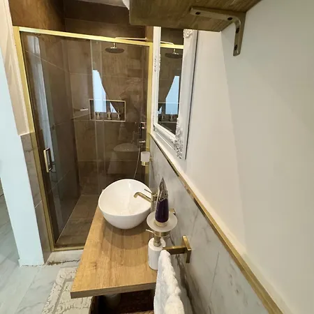 Maison Royale Luxurious Apartment